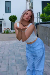 milliKira006 How do you like my everyday look?)) зображення 5