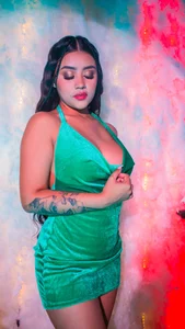 CameronCollins_ Marry Christmas Εικόνα 2