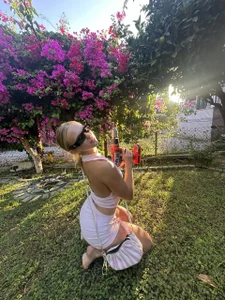 EllisQuinnon a walk😊 Bild 4