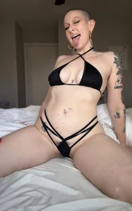 ItsKittybitch's photo