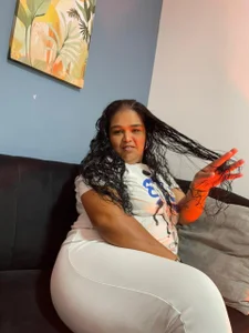 LILY_CURLS curvy queen! Pic 4