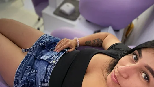 Hanna__Bloom1 Public Pic 2