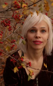Julie_Silver Public зображення 4