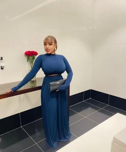 Busty_Bambi: Public ( 7 фото)