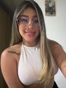 VickyThomass Public Foto 5