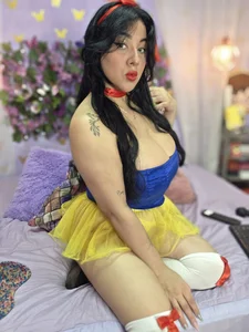 rosebigboobs kullanıcısının 👑🌷As in an Adas tale .... there is a princess👑🌷 albümü -  5 fotoğraf