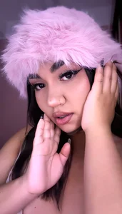 ItsMiaFoxx 🩷 Pic 4
