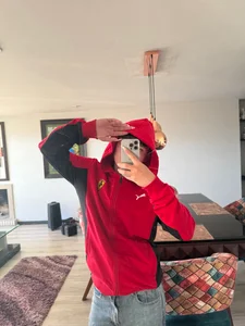 I love the color red. ❤️ de im_kittyy  3 Imagens
