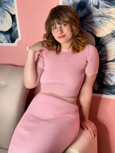 BEATRICE_LOWRY𝚂𝚎𝚗𝚜𝚒𝚝𝚒𝚟𝚒𝚝𝚢😋 Bild 3