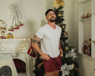 Petesevans MERRY CHRISTMAS FRIENDS🎄✨ Pic