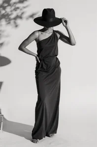 MarieKarma BW Immagine  2