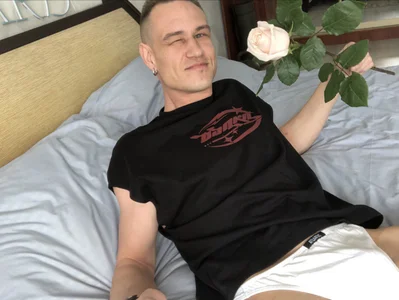 Lstfl_Wizard March 8 and the spring holiday🌹🌷🌸 Bilde 7