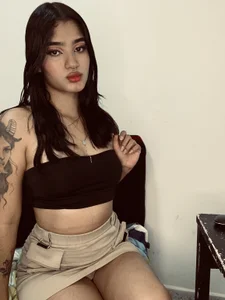 charlotte_9999 That little skirt, it looks so cute on you 🤭❤️ Bilde 5