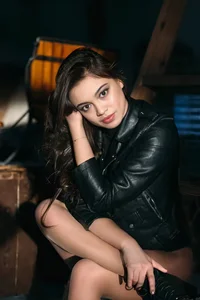 LeilaColl의 XXX 누드 사진 5개