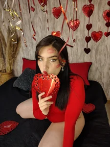 Let's be happy in Valentin's Day !! 💖🍭✨ od Alexa_Thaylor_  5 snímek