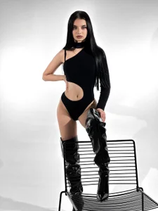 Eva-Devil's photo
