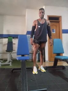 bigcock_latin1 Public Pic 3