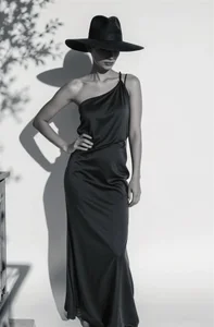 MarieKarma BW Immagine 