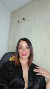 _AlondaHernandez_ ♥️✨ A GOOD MILF Billede 3