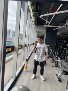 julian_wallace Gym time Fotka 4