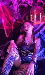 JulianaCarter Merlina ✝️ Pic