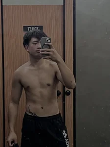 jepherson117 kullanıcısının Hot asian albümü -  4 fotoğraf