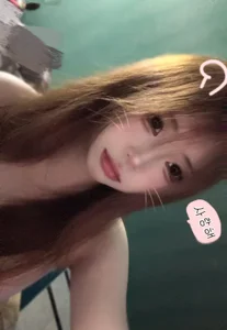 yuanyuan-008's 自拍 Sex Photo 1