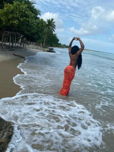 AnnaHott- Beach!💙✨ Foto 8