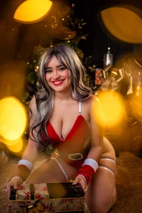 GigidollのNaughty Smiles & Christmas Lightsの 4枚の写真