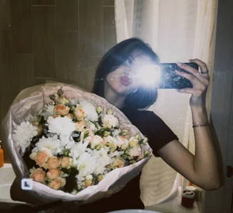 LouiseChavez wonderful Women’s Day Hình 3