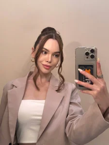 TinaScarlet Public Pic