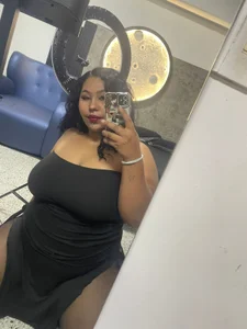 Golden_kiss23 Public Pic