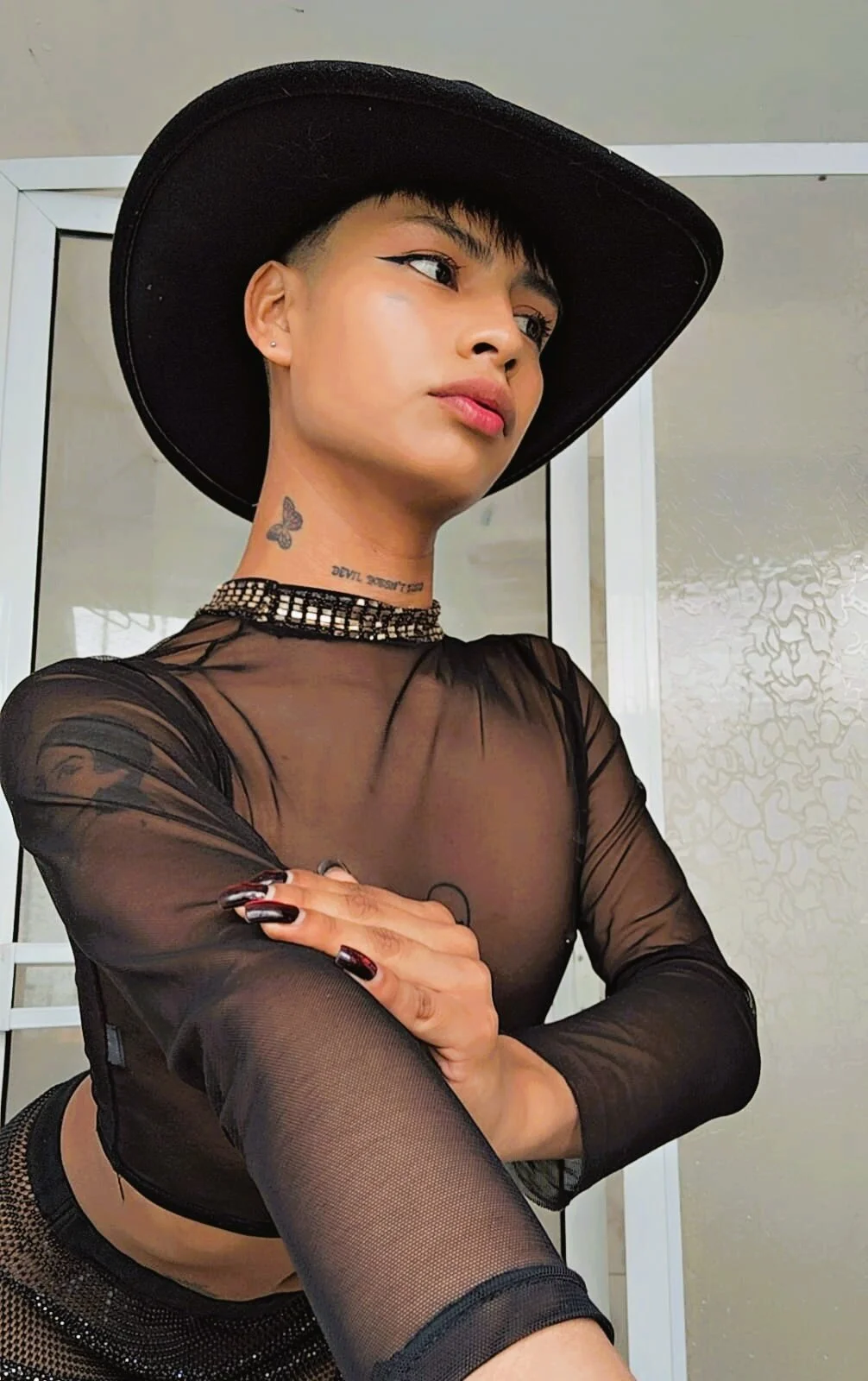 Exotic__April Public Billede 2