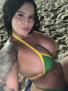 GabyMejiaa: Public ( 8 фото)