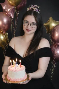 KrystalAdams birthday 24 years Fotka