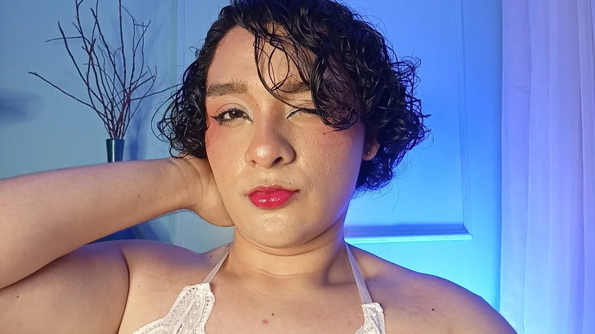 Nicki_Ripperton Foto en Tendencia 3969