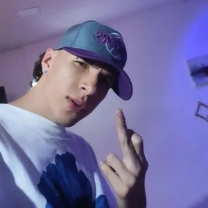 Keeny16 H O P E Foto