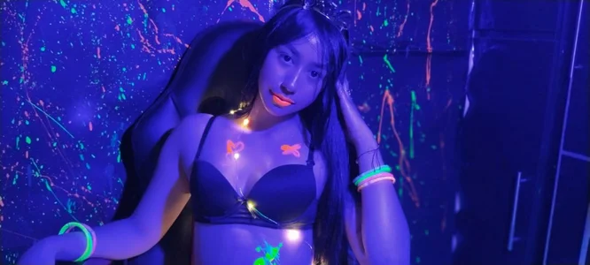 Victoria_Coleman neon tematic 🌈🎨🔥 Εικόνα 6