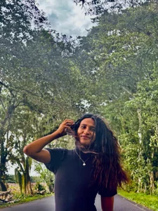 Riascosxxx 🌿 Outdoor Vibes Pic 2
