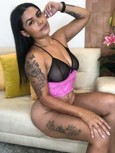 Gretta_Hils 🍒🍾🌹✨ Pic 4