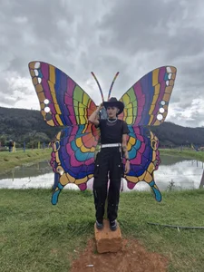 andrew_uwu_ kullanıcısının Sad girl and bad girl 🫦 albümü -  5 fotoğraf