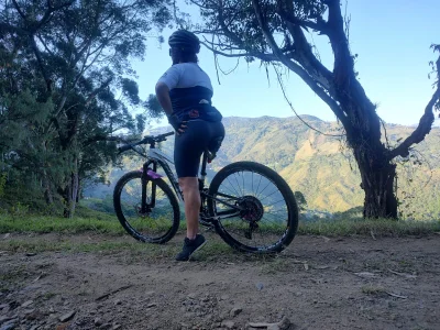 LAPOTRA_04: De Ciclista ( 3 фото)