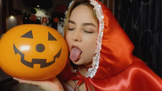 Mira_Mermayd Halloween 2025/Fantasize with Little Red Riding Hood. Be my wolf and eat me Kuva 5