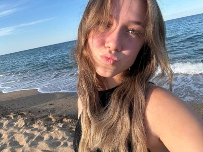 ZoeKwik Public Foto 7