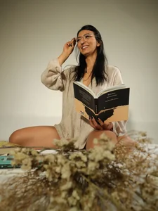 Sam-cekot Just one sexy date with me, reading a little 😈 Pic 5