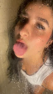 _Linoshka_1 A peeper in my shower 👀 รูป  2