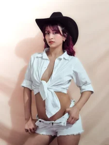 SofiaGomez- kullanıcısının 🎀sweet but spicy🤠 albümü -  2 fotoğraf