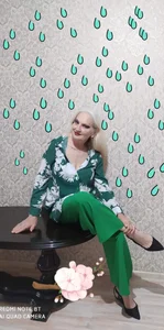 CarlyTreatPublic Bild 6