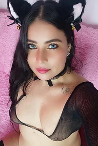 Talia_Grace kullanıcısının I love black🤪 albümü -  9 fotoğraf