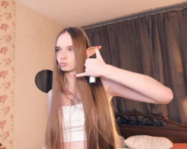 Stacey_Kiss Public Pic 4